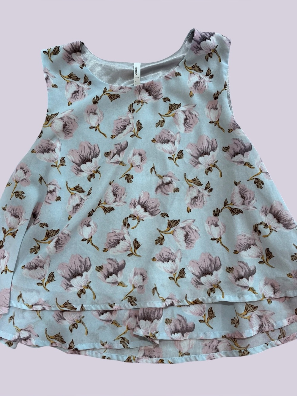 Sleeveless flowy floral sleeveless whimsical blouse medium